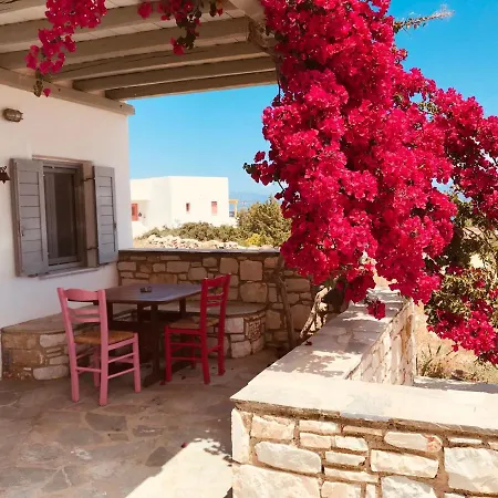 Spiti Su In - Dryos * Parikia (Paros)