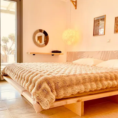Spiti Su In - Dryos * Parikia (Paros)