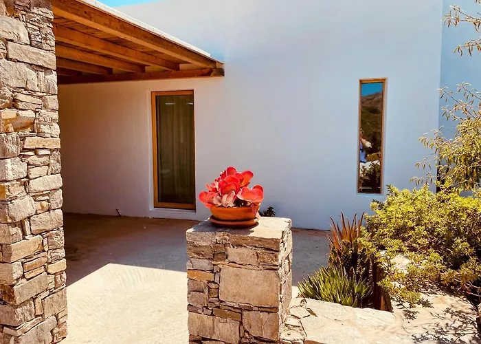 Spiti Su In Paros - Naousa Con Vista