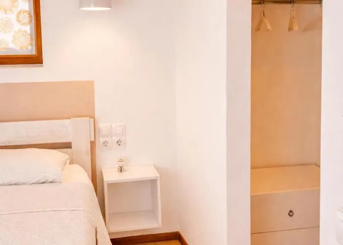 Spiti Su In Paros - Naousa Con Vista